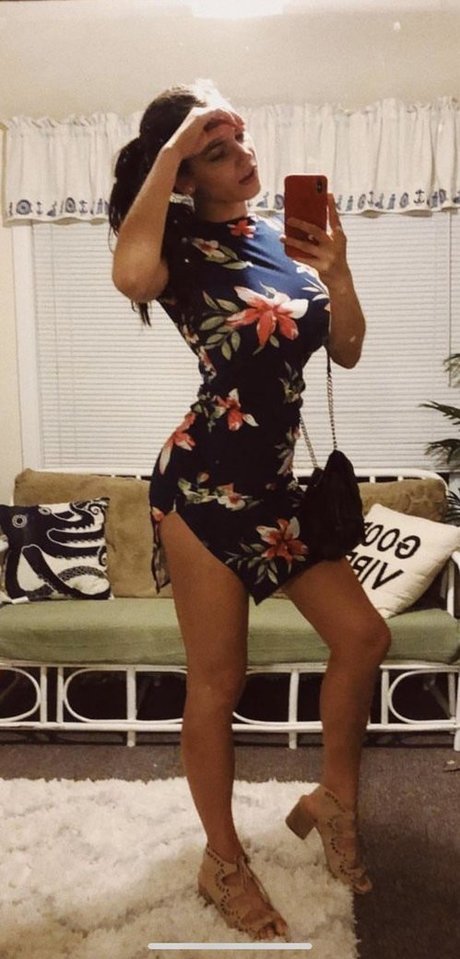 AlexiaRaye estrella del arte imágenes