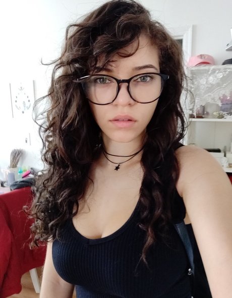 Brittany Venti modèle artistique collection