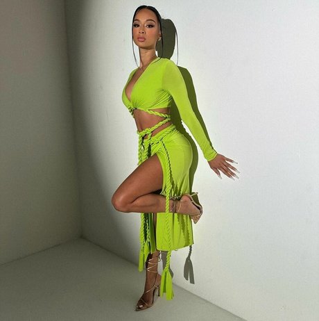 Draya Michele haut modèle archive
