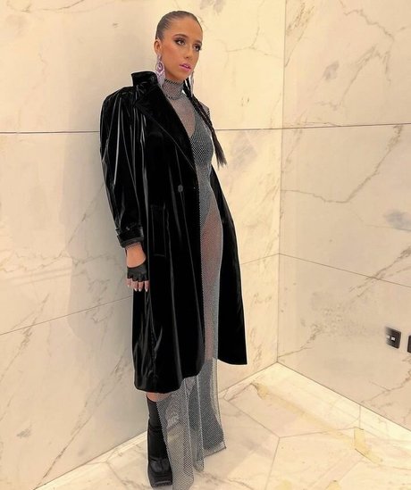 Tate McRae belle étoile photos