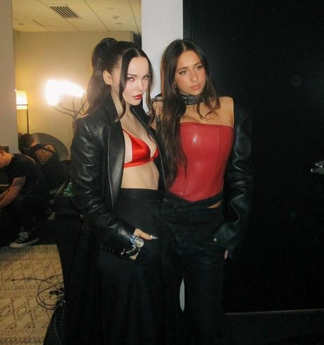 Tate McRae actrice chaude galeries