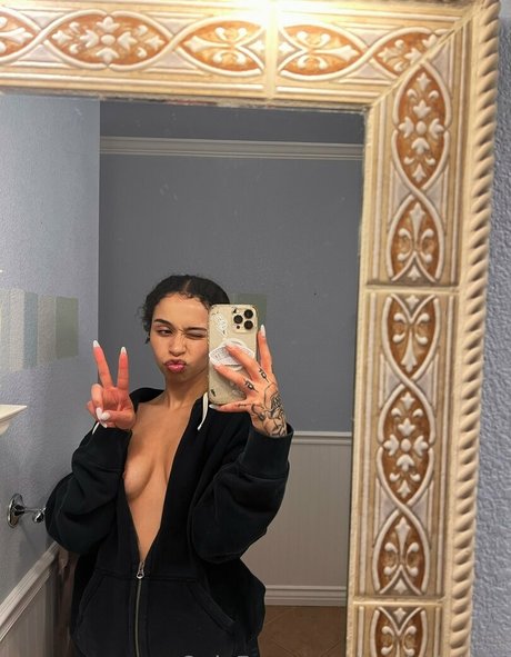 jambajuiced star du porno belle archive