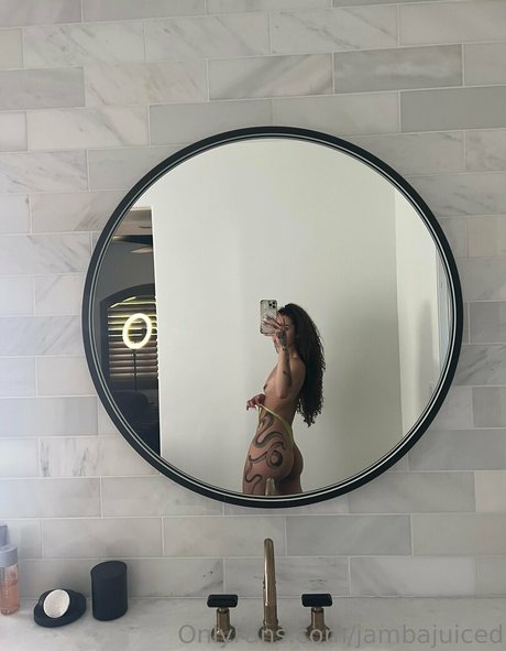 jambajuiced modelo bonita fotos