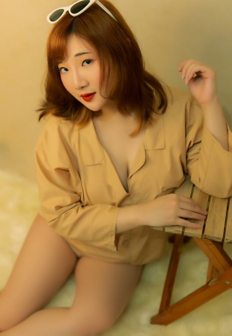 Ai Melody27 desnudos de estrellas porno imagen