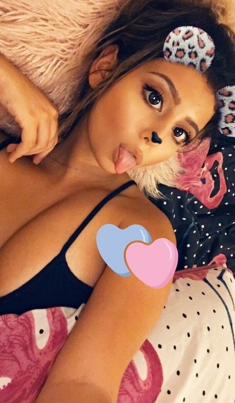 Coral Sharon actrice artistique photos