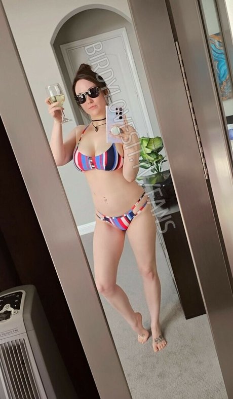 BirdyLovesIt modèle exclusif des photos