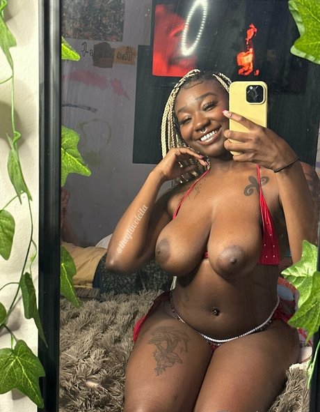 theyluvvleila modelo hd galerías