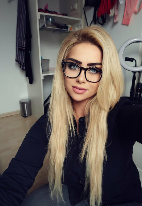 kellymilana actriz caliente imagen