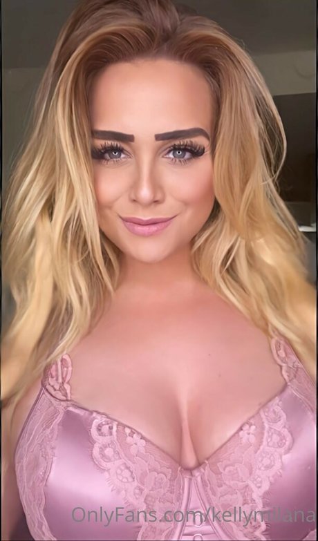 kellymilana modelo agradable imágenes