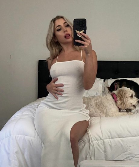 Hailsbee pornstar sex photos