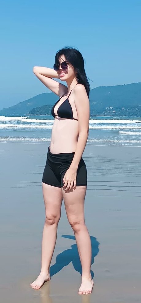 Amiguinha model adult galleries