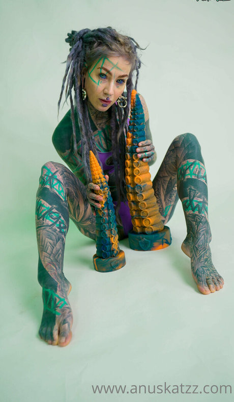 Anuskatzz desnudos de modelos imágenes