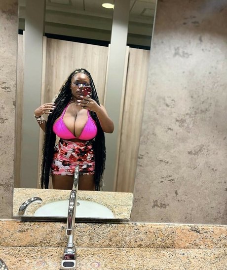 msolurin xxx estrella porno archivo