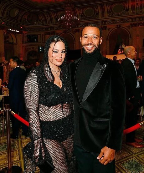 Ashley Graham haut de star du porno collection