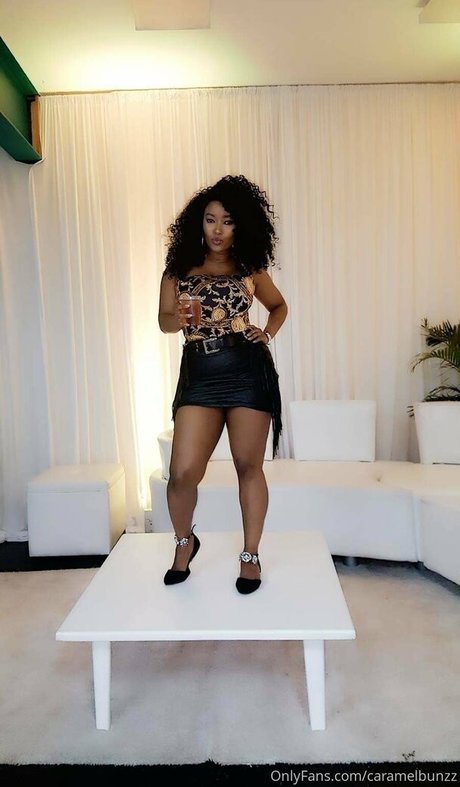 ilovecaramel star du porno nue archive