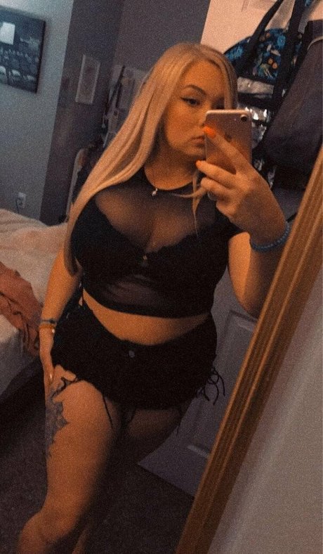 chloenyxxxvip modelo erótico imagen