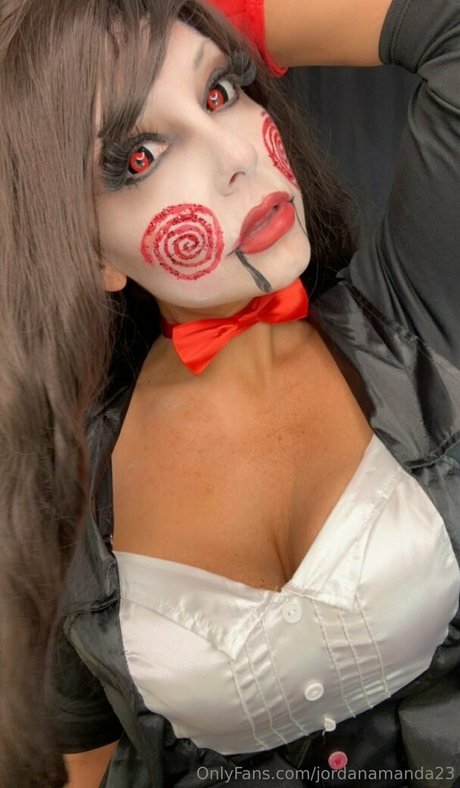 Jordanamanda23 étoile chaude des photos