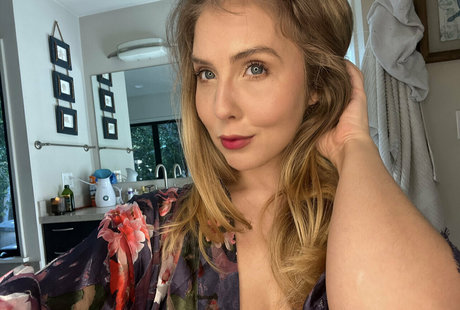 lenaisapeach actriz perfecta imágenes