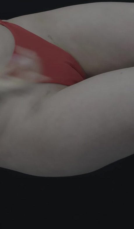 Min Harin_ star du porno en haute qualité images