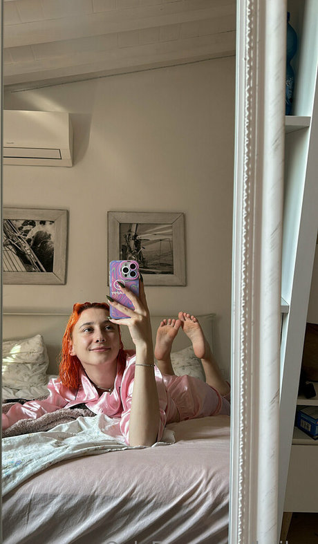 leliloo star du porno nue photos