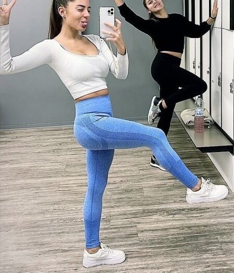 Bella mnz estrella porno xxx fotos