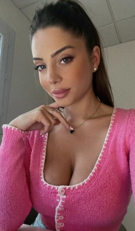 Bella mnz desnudos estrella imágenes