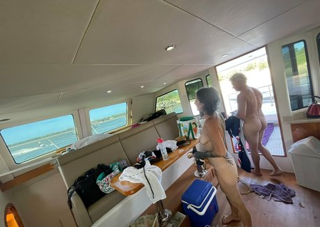 whiterabbitsx modelo erótico galería