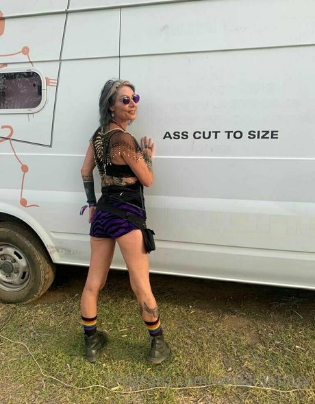 whiterabbitsx modelo desnudos archivo