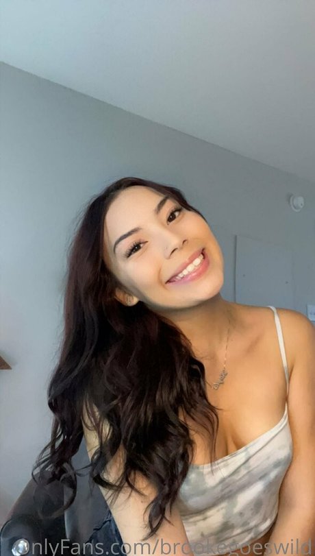 brookegoeswild modèle porno images