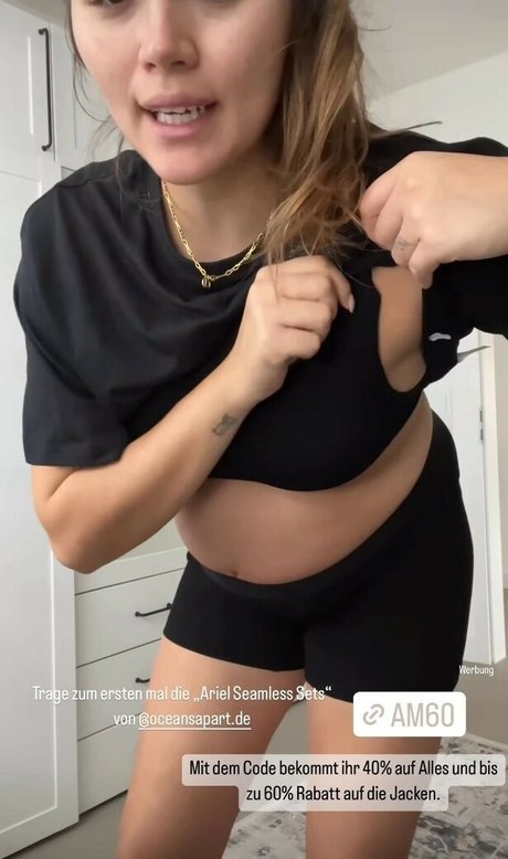 Anna Maria Damm desnudos de modelos archivo