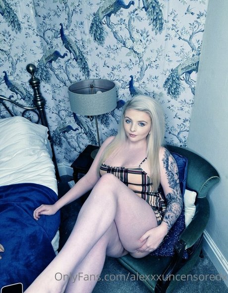 lexii louu hermosa modelo imagen