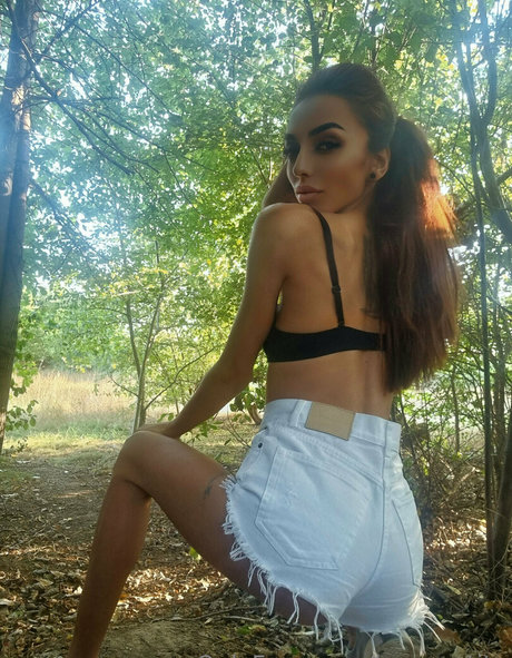 lorenpetite modelo superior imágenes