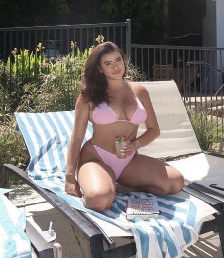 Kalani Hilliker actriz atractiva archivo