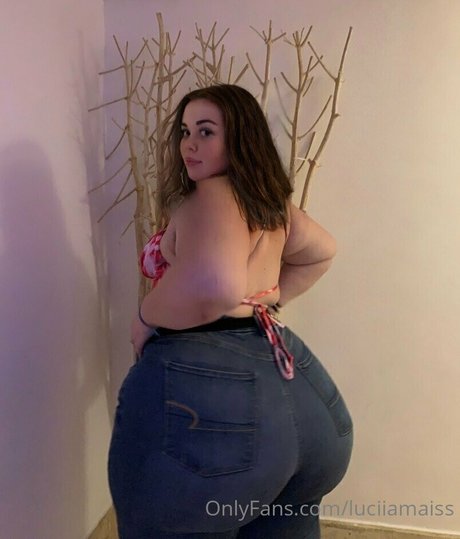 luciiamaiss star hot archive