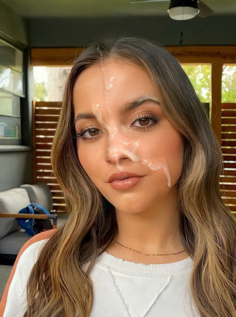 Isabela Merced actrice de nus galeries