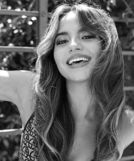 Isabela Merced actrice nue photos