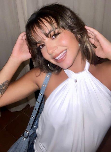 Isabela Merced hot star image