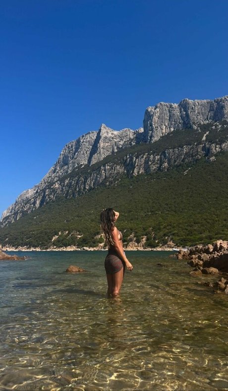 Isabela Merced model erotic galleries