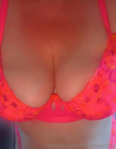 curvyredhead2023 estrella porno en alta definición archivo