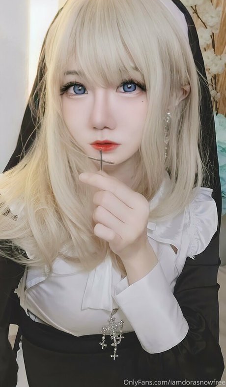 iamdorasnowfree sexe star du porno photos
