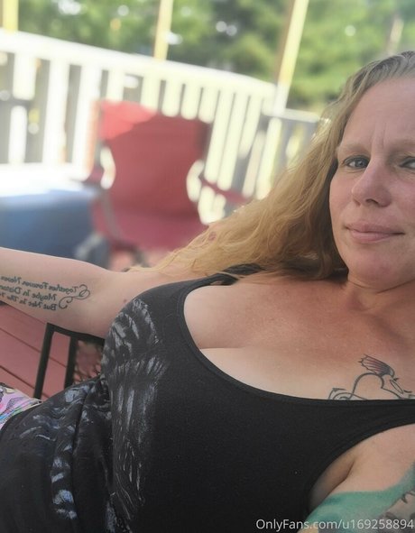 bigbootymandyj1981 naked star pic