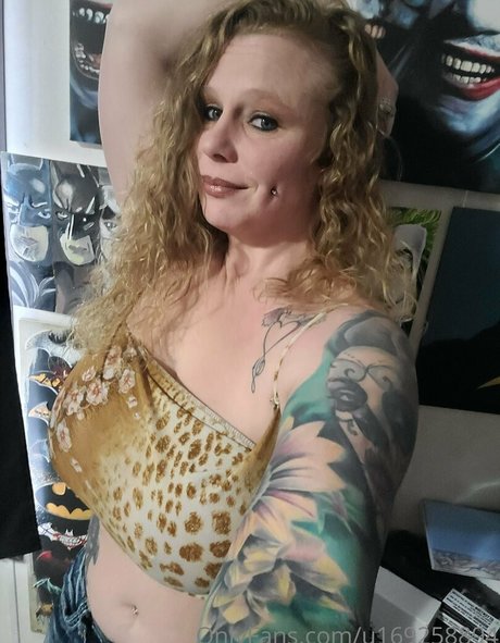 bigbootymandyj1981 sex star photos