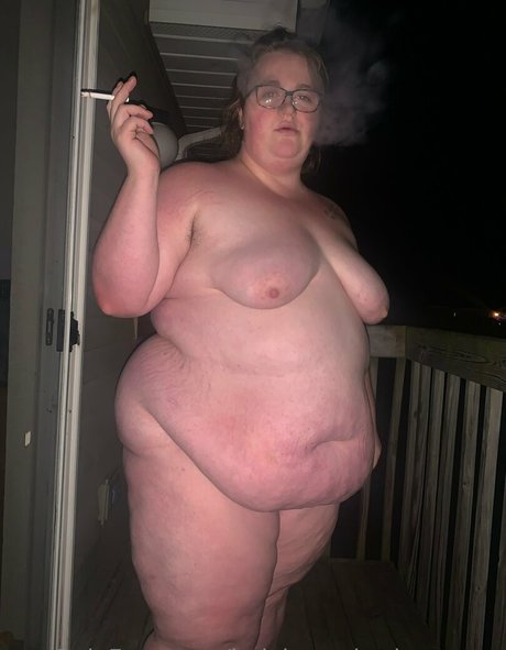 ladykeepsherlegsopen model hd image