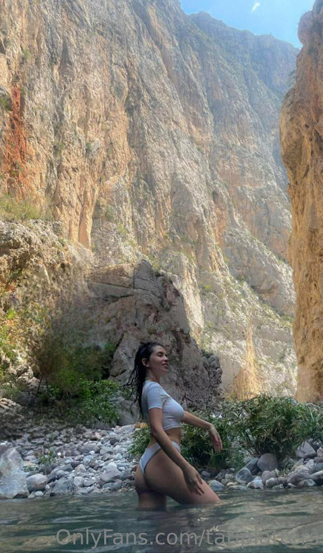 tatiplatters modèle gratuit photo