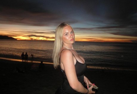 Gabriella Davies actriz de arte recopilación