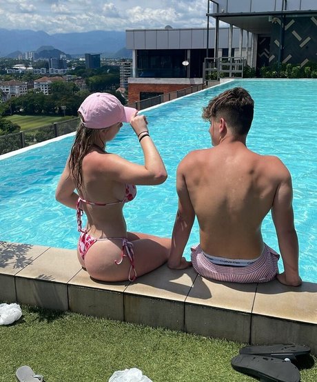 Gabriella Davies estrella porno hd foto