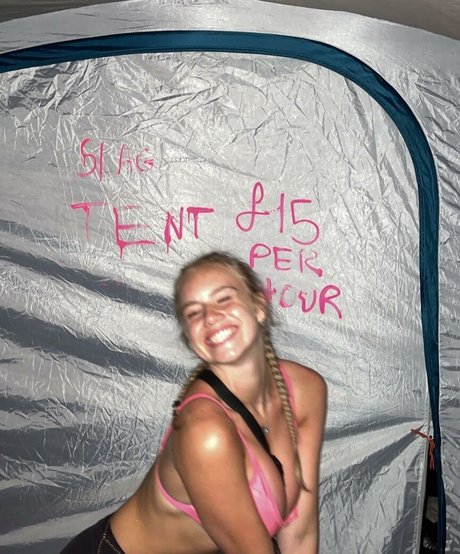 Gabriella Davies estrella porno desnuda galería