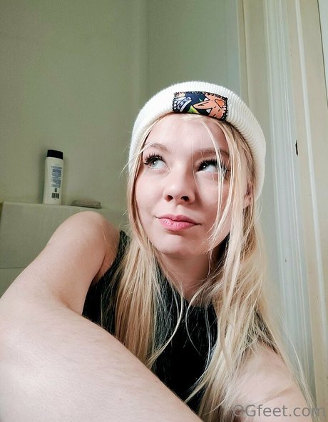 ogfeet actrice libre archive