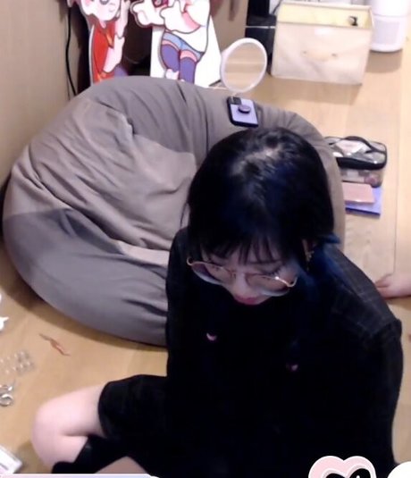 LilyPichu actress pics