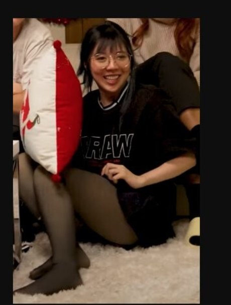 LilyPichu erotic pornstar galleries
